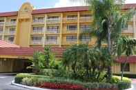 Luar Bangunan La Quinta Inn & Suites by Wyndham Coral Springs Univ Dr