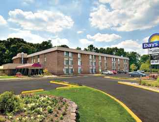 Exterior 2 Days Inn by Wyndham East Windsor/Hightstown