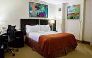 ห้องนอน 4 Holiday Inn Toronto Downtown Centre, an IHG Hotel