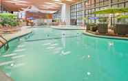 Swimming Pool 4 Wingate by Wyndham Kansas City