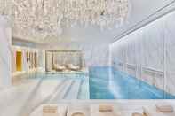 สระว่ายน้ำ Mandarin Oriental Ritz, Madrid