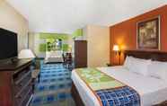 Kamar Tidur 5 Days Inn by Wyndham Fremont