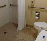 In-room Bathroom 6 Best Western Empire Towers