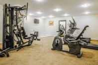 Fitness Center Clarion Inn & Suites at the Outlets of Lake George