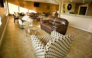 Lobi 4 Express Inn & Suites