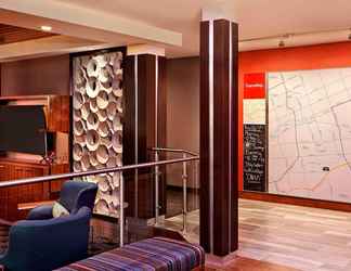 Lobby 2 TownePlace Suites by Marriott London