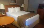 Bedroom 3 SureStay Plus Hotel By Best Western Salmon Arm