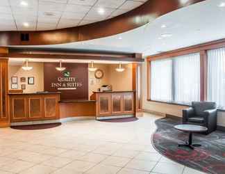 Lobi 2 Quality Inn & Suites Vestal Binghamton near University
