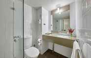 In-room Bathroom 3 ibis Perth