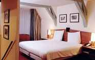 Bedroom 7 Best Western Dam Square Inn