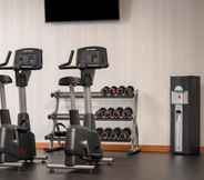 Fitness Center 7 Ramada by Wyndham Lisbon