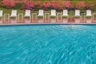 Swimming Pool Hyatt Regency San Francisco Airport