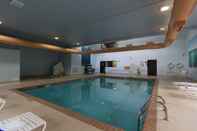 Swimming Pool Hampton Inn Columbus-South