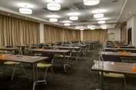 Functional Hall Protea Hotel by Marriott Upington