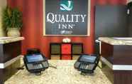 Lobby 4 Quality Inn Jonesville I-77