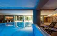 Swimming Pool 7 The Nicolaus Hotel