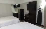 Kamar Tidur 5 Red Roof Inn PLUS+ & Suites Erie