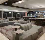 Bar, Kafe dan Lounge 3 Courtyard by Marriott Savannah Midtown