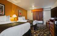 Bedroom 7 Best Western Airport