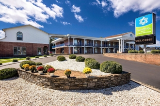 Exterior 4 SureStay Hotel by Best Western Bardstown General Nelson