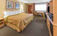 Bedroom 5 Days Inn by Wyndham Black Bear