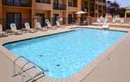 Swimming Pool 7 Courtyard by Marriott Oklahoma City Airport