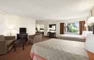 ห้องนอน 5 Days Inn & Suites by Wyndham Rancho Cordova