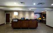 Lobi 5 Hampton Inn Green Bay Downtown