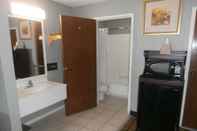 Toilet Kamar Americas Best Value Inn Athens, GA