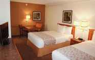 Bedroom 7 Days Inn by Wyndham Augusta-Washington Rd