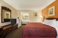 ห้องนอน Days Inn by Wyndham Atlanta Stone Mountain