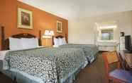 Bedroom 5 Days Inn by Wyndham Atlanta Stone Mountain