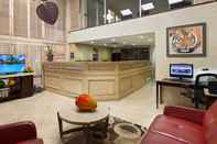 Lobi Best Western Naples Inn & Suites