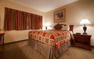 Kamar Tidur 7 Best Western Naples Inn & Suites