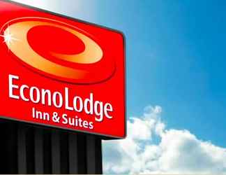 Bangunan 2 Econo Lodge Inn & Suites