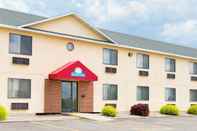 Bangunan Econo Lodge Inn & Suites