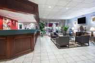 Lobby Ramada by Wyndham & Suites Warner Robins