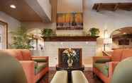 Lobi 5 Best Western San Dimas Hotel & Suites