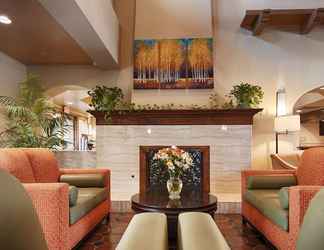 Lobby 2 Best Western San Dimas Hotel & Suites