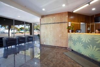 Lobi 4 Auckland Airport Kiwi Hotel