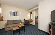 Common Space 3 Fairfield Inn & Suites by Marriott Bloomington