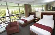 Kamar Tidur 4 Madison Hotel Tower Mill