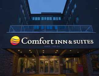 Exterior 2 Comfort Inn & Suites Downtown Edmonton