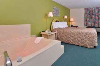 Bedroom 4 Americas Best Value Inn Bishopville