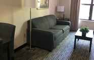Common Space 2 All Season Suites