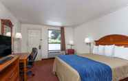 Phòng ngủ 5 Days Inn by Wyndham Winston Salem North