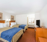 ห้องนอน 6 Days Inn by Wyndham Winston Salem North