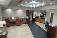 Lobby Quality Inn Crossville Near Cumberland Mountain State Park