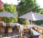 พื้นที่สาธารณะ 6 La Quinta Inn & Suites by Wyndham Thousand Oaks-Newbury Park