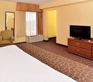 Kamar Tidur 6 Best Western Louisville East Inn & Suites